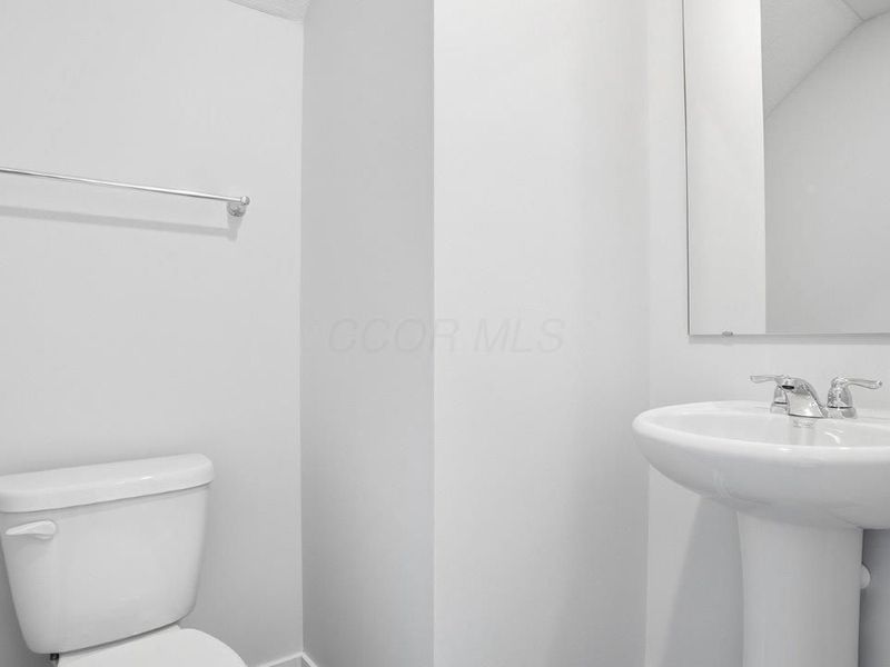 6350 Ripken Street, Columbus, OH 43228 Photo 19