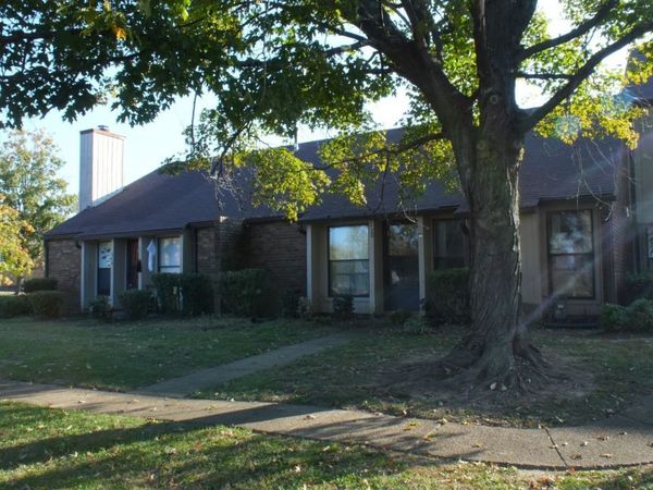 220 Harpers Mill Ct, Hermitage, TN 37076