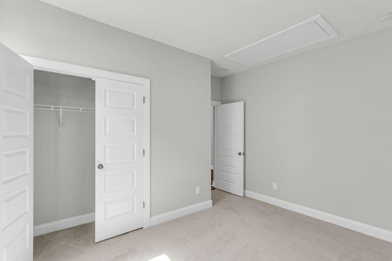 753 Maynard Lane Photo 10