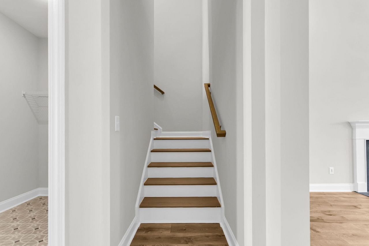 753 Maynard Lane Photo 11