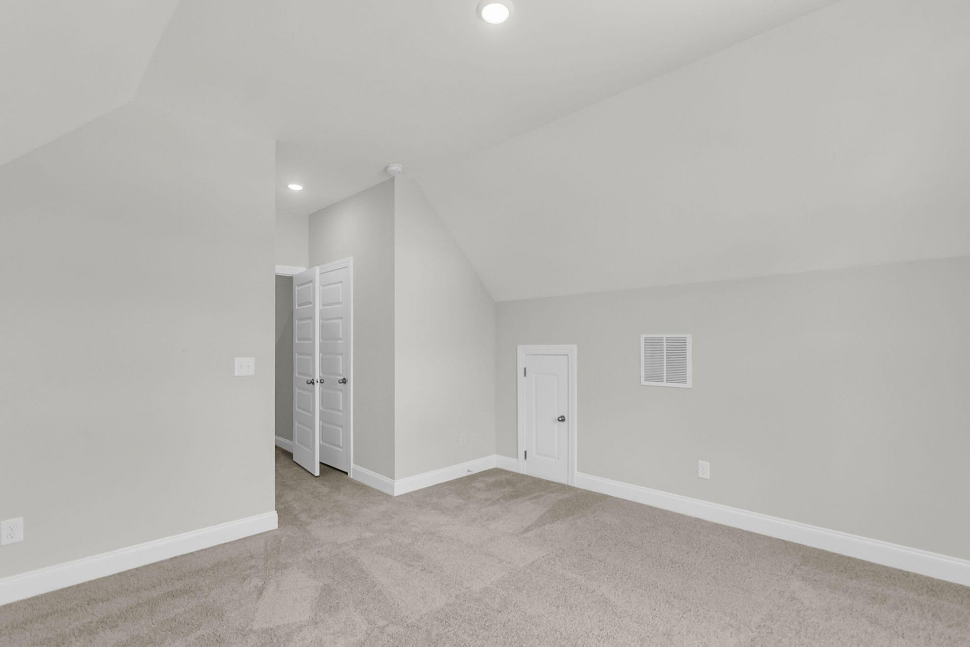 753 Maynard Lane Photo 33