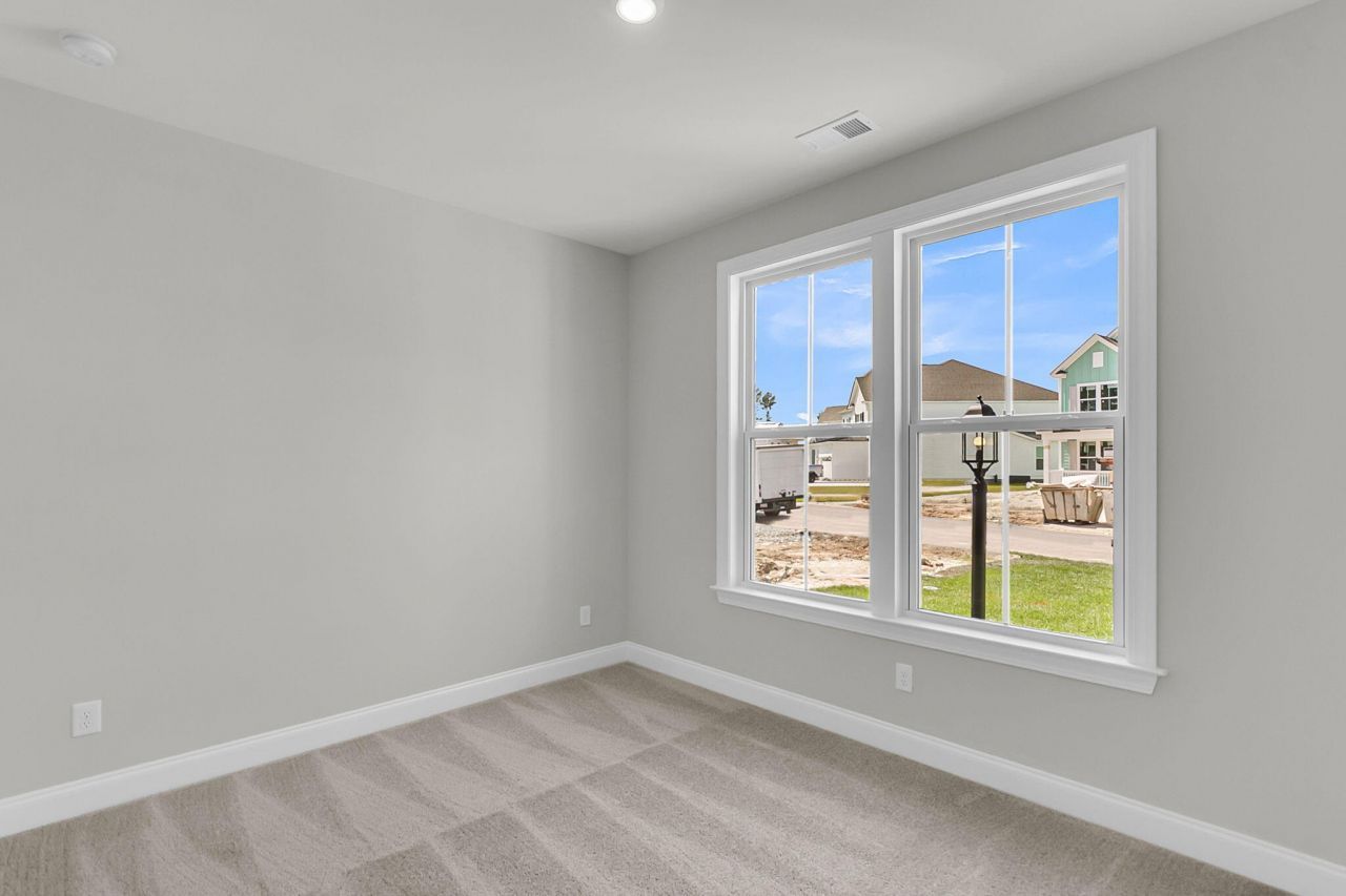 753 Maynard Lane Photo 6