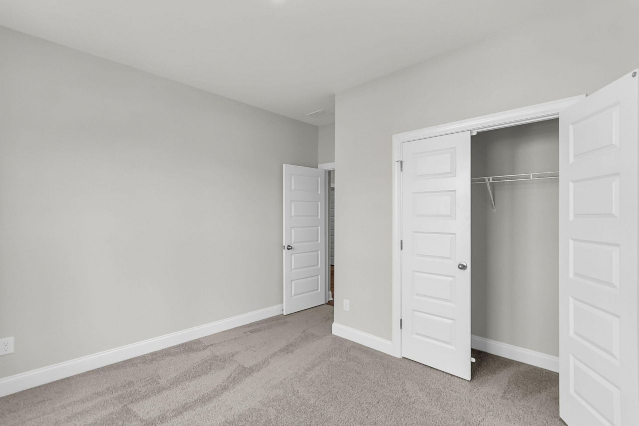 753 Maynard Lane Photo 7