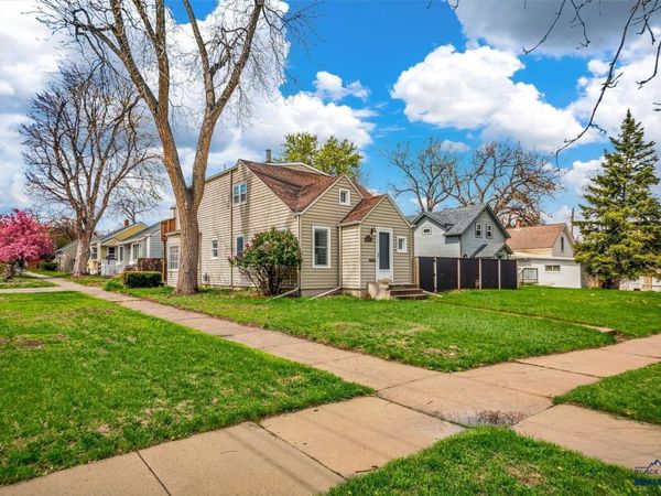 1329 9TH ST, Rapid City, SD 57701