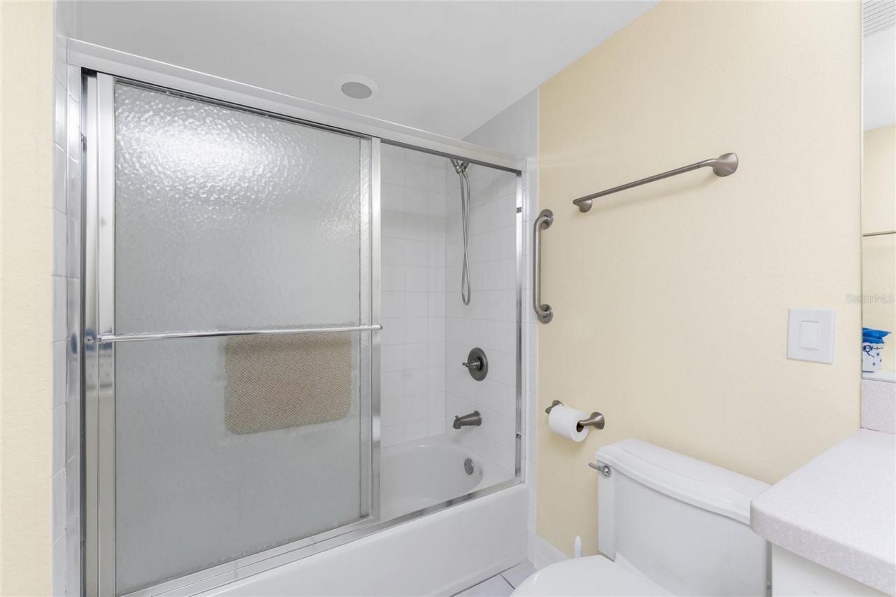 101 N Marion Ct, Unit 215, Punta Gorda, FL 33950 Photo