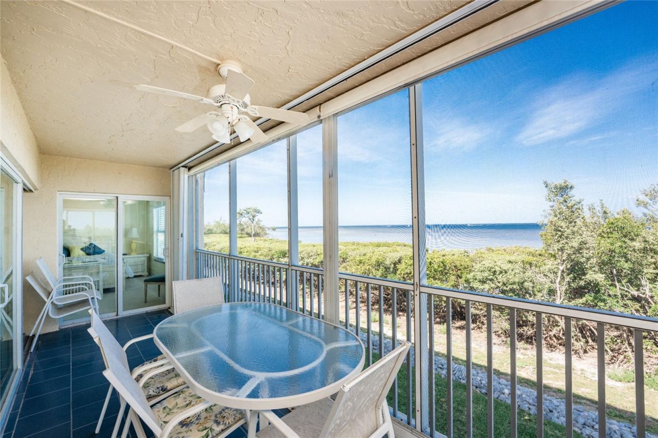 101 N Marion Ct, Unit 215, Punta Gorda, FL 33950 Photo