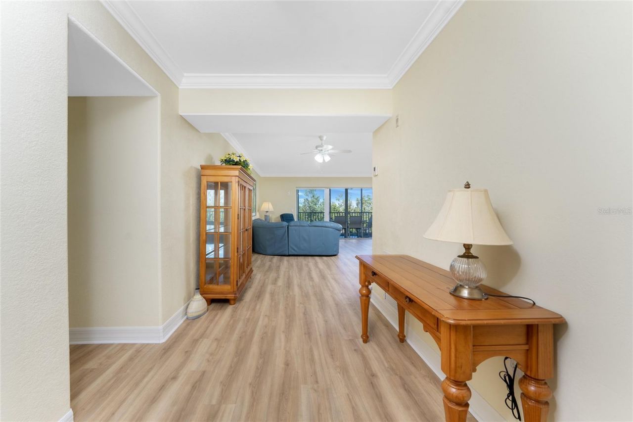 101 N Marion Ct, Unit 215, Punta Gorda, FL 33950 Photo