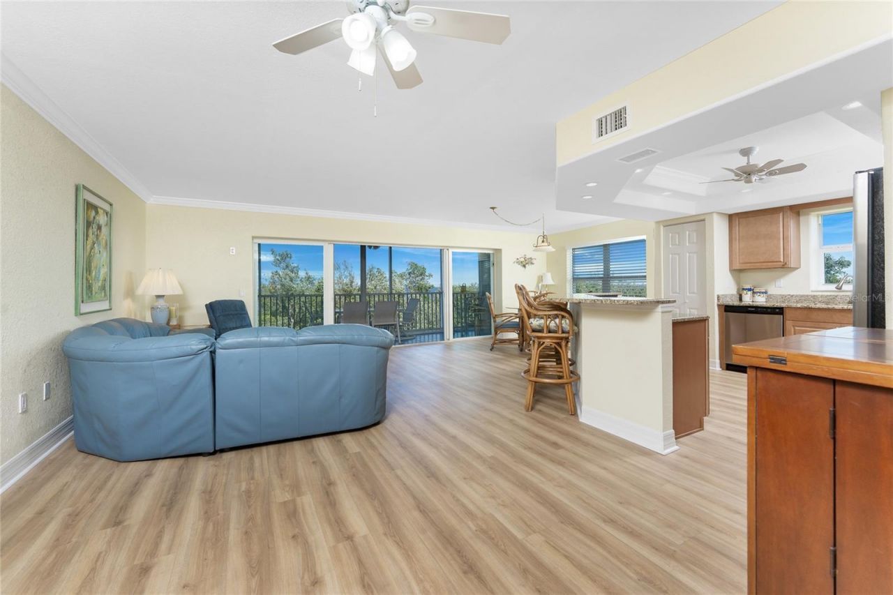 101 N Marion Ct, Unit 215, Punta Gorda, FL 33950 Photo