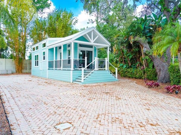 6853 AMANDA VISTA CIRCLE, LAND O LAKES, FL 34637