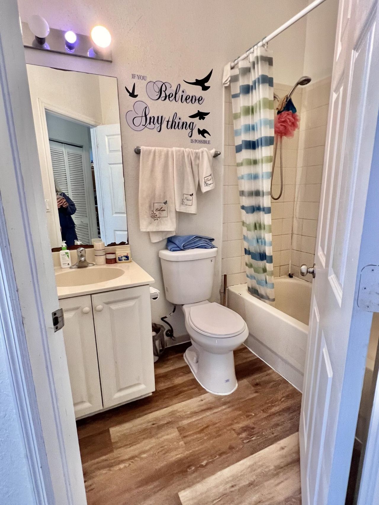 2010 Freeport Lane, Unit 4104, Riviera Beach, FL 33404 Photo