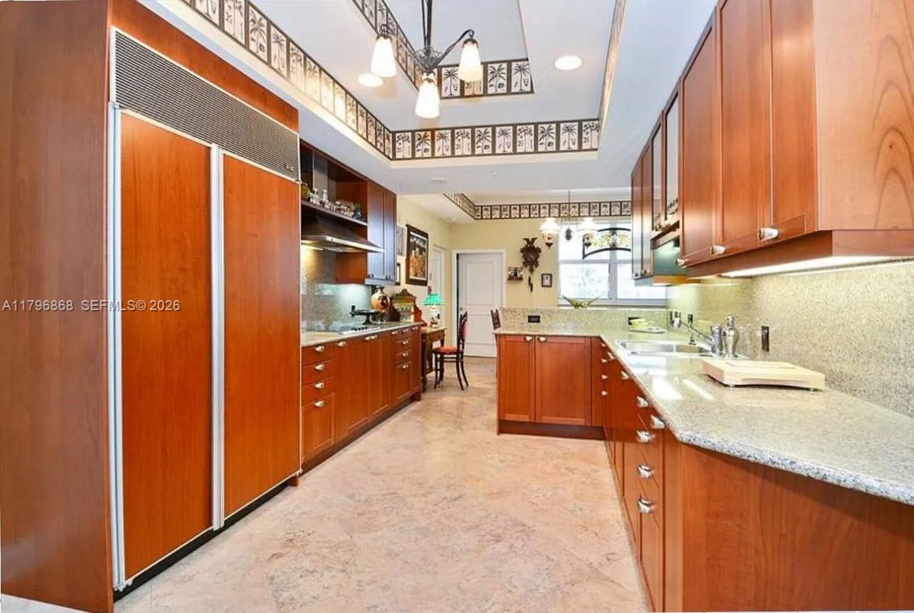 20165 NE 39 Pl, Unit 403, Aventura, FL 33180 Photo