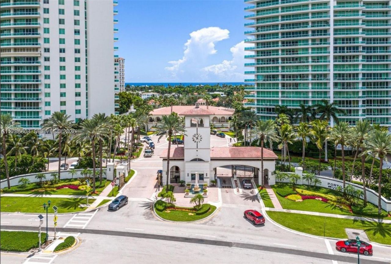 20165 NE 39 Pl, Unit 403, Aventura, FL 33180 Photo