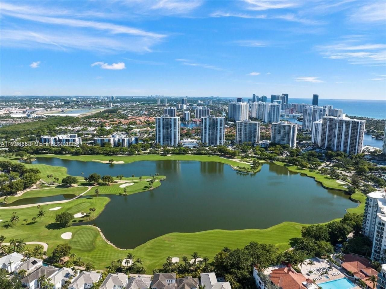 20165 NE 39 Pl, Unit 403, Aventura, FL 33180 Photo