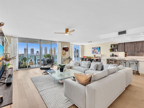 3201 NE 183rd St, Unit 2102, Aventura, FL 33160