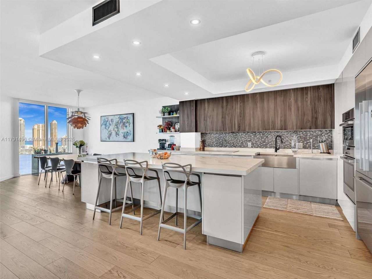 3201 NE 183rd St, Unit 2102, Aventura, FL 33160 Photo