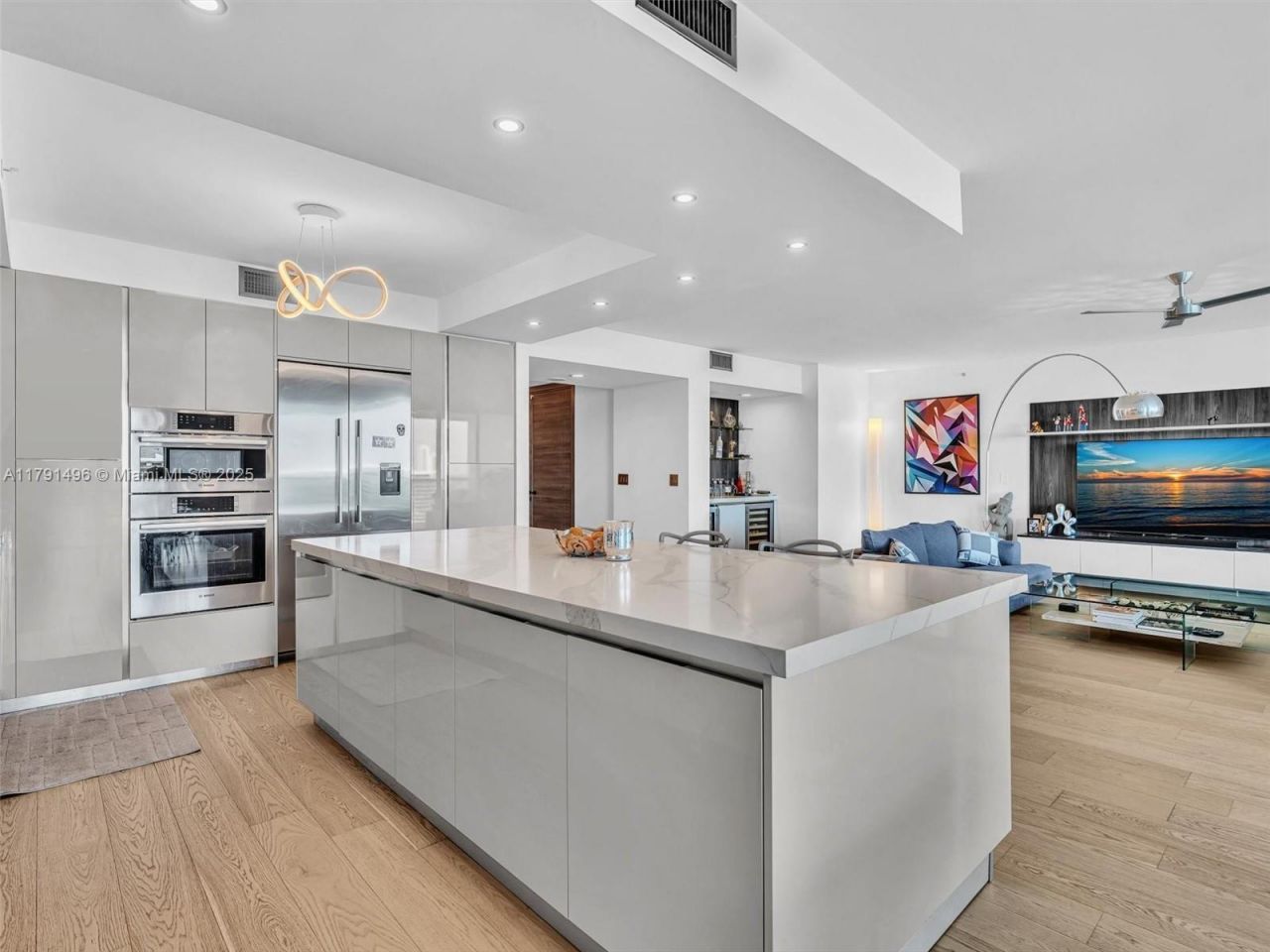 3201 NE 183rd St, Unit 2102, Aventura, FL 33160 Photo