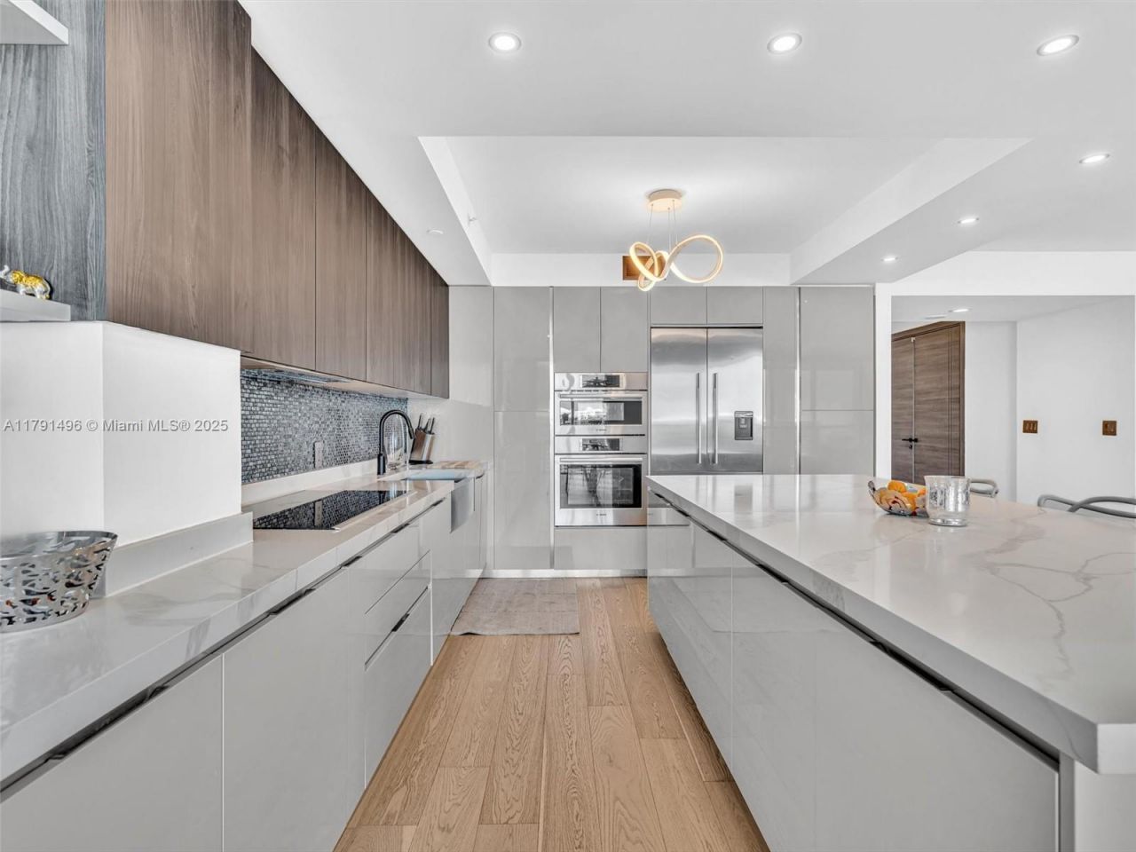 3201 NE 183rd St, Unit 2102, Aventura, FL 33160 Photo