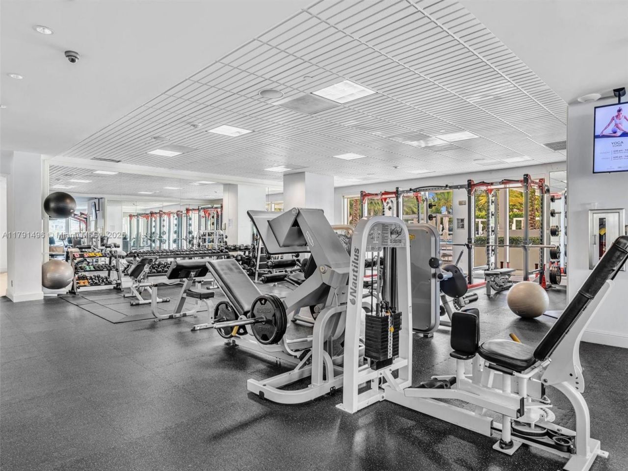 3201 NE 183rd St, Unit 2102, Aventura, FL 33160 Photo