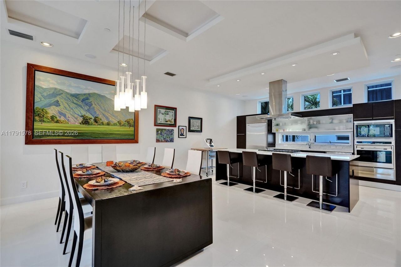 2725 NE 1st St, Pompano Beach, FL 33062 Photo