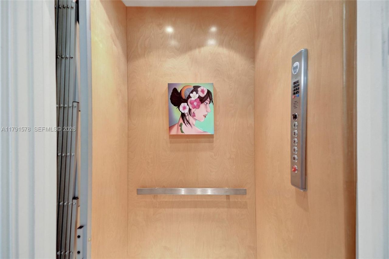 2725 NE 1st St, Pompano Beach, FL 33062 Photo