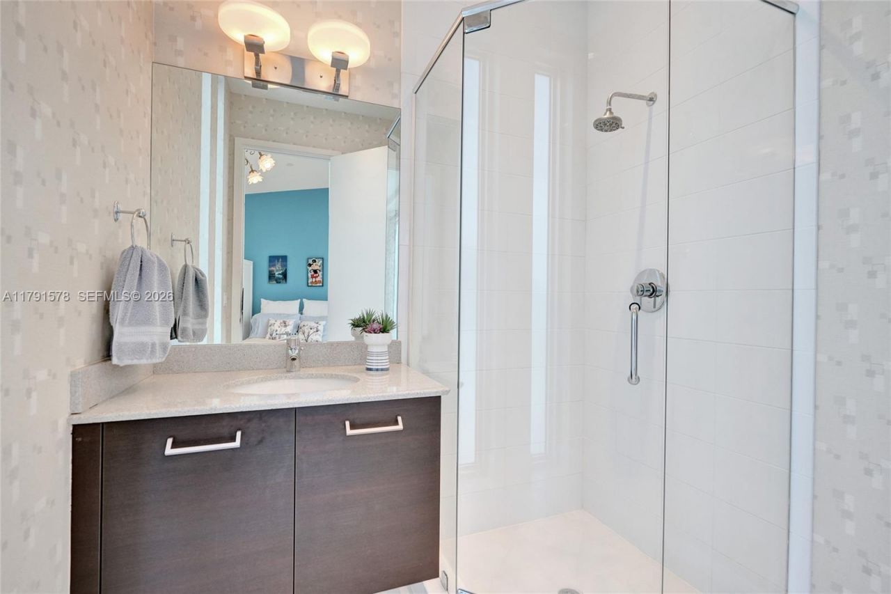 2725 NE 1st St, Pompano Beach, FL 33062 Photo