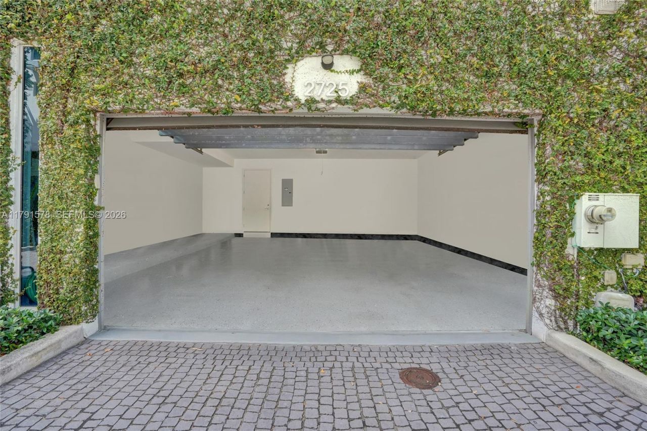 2725 NE 1st St, Pompano Beach, FL 33062 Photo