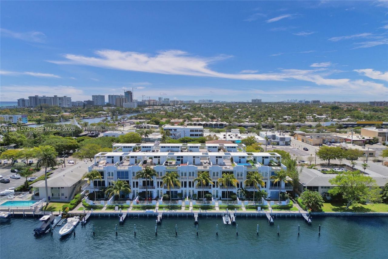 2725 NE 1st St, Pompano Beach, FL 33062 Photo