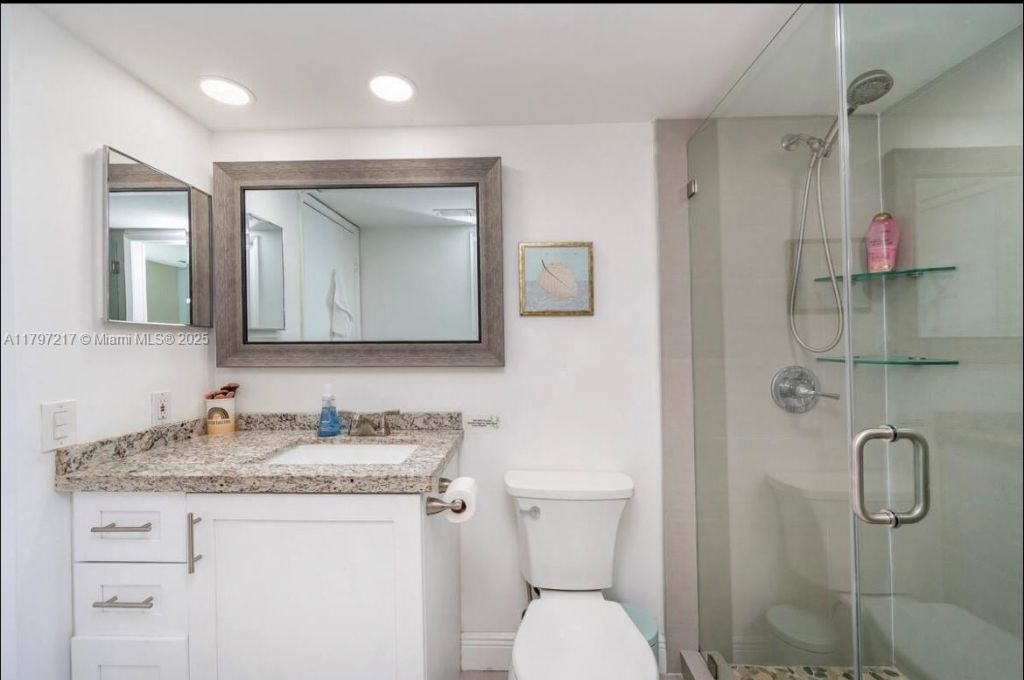 19999 E Country Club Dr, Unit 1202, Aventura, FL 33180 Photo