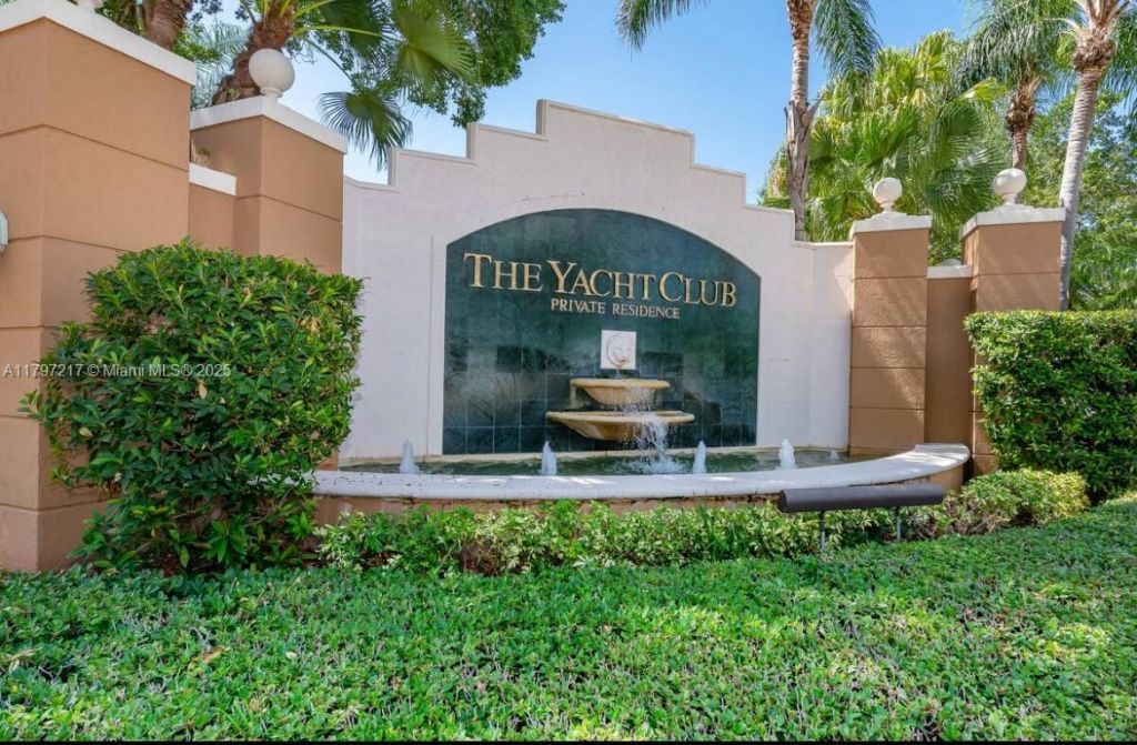 19999 E Country Club Dr, Unit 1202, Aventura, FL 33180 Photo