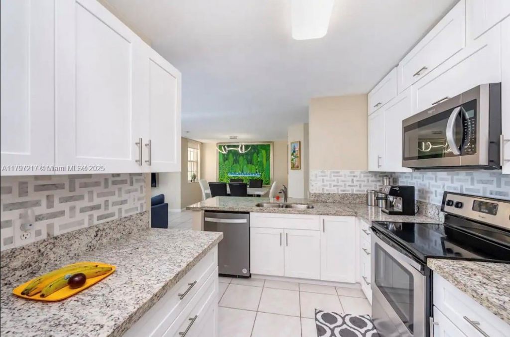 19999 E Country Club Dr, Unit 1202, Aventura, FL 33180 Photo