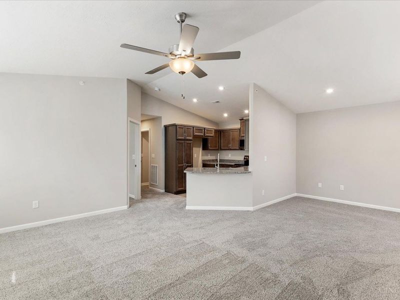 305 Parkview Lane, Unit 90305, Miami Twp, OH 45150 Photo 5