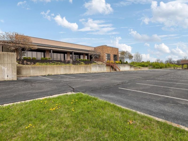 60 Overbrook Drive, Monroe, OH 45050 Photo 2