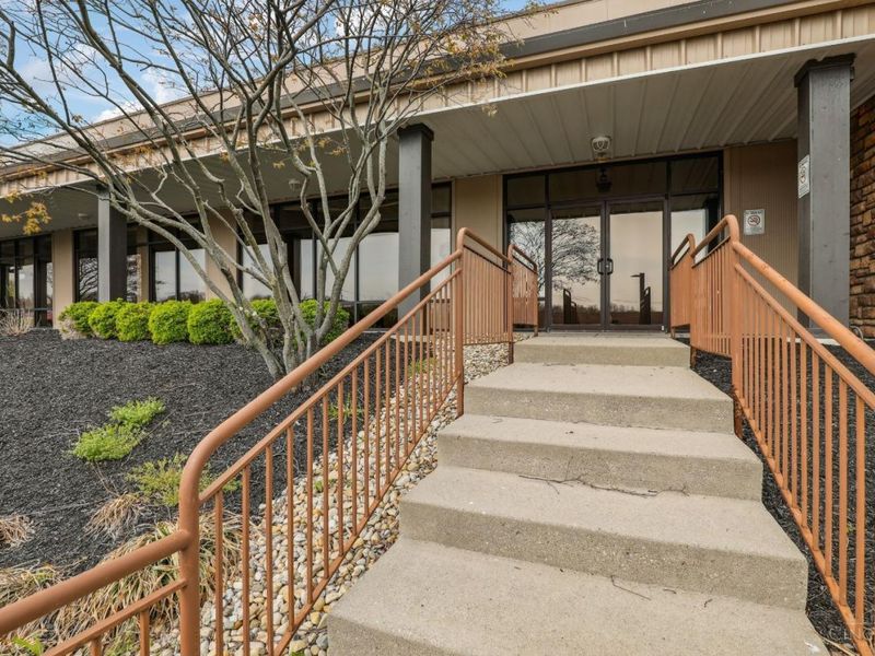 60 Overbrook Drive, Monroe, OH 45050 Photo 3