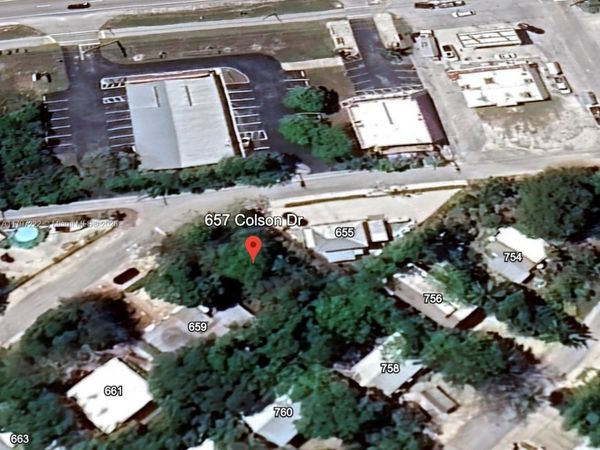 657 Colson Dr, Key Largo, FL 33037