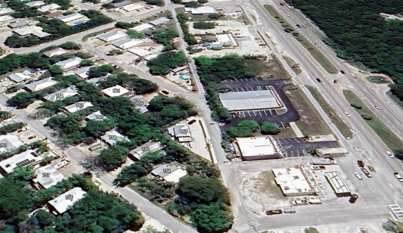 657 Colson Dr, Key Largo, FL 33037 Photo