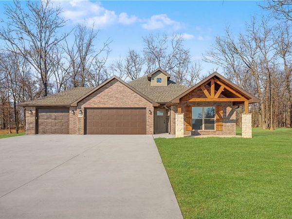 15200 S Bethel Heights Road, Gentry, AR 72734