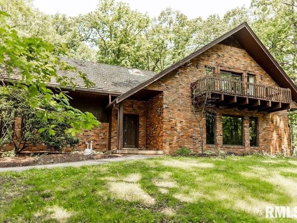 26266 E County Road 700 N Highway, Easton, IL 62633