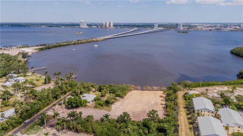 1059 River Rd, North Fort Myers, FL 33903 Photo