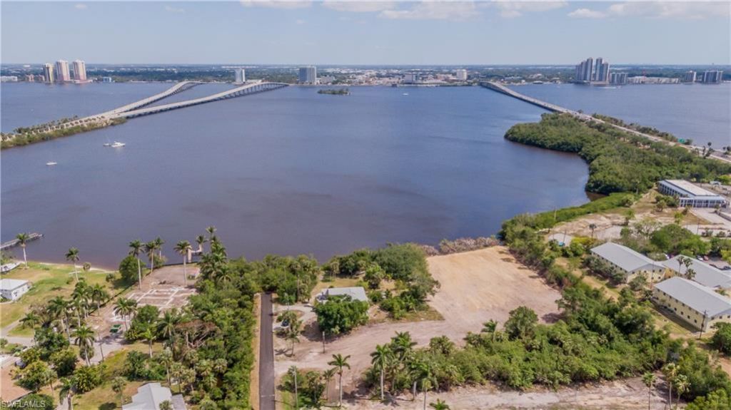 1059 River Rd, North Fort Myers, FL 33903 Photo