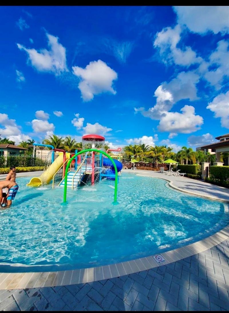 8175 NW 104th Ave, Unit 21, Doral, FL 33178 Photo