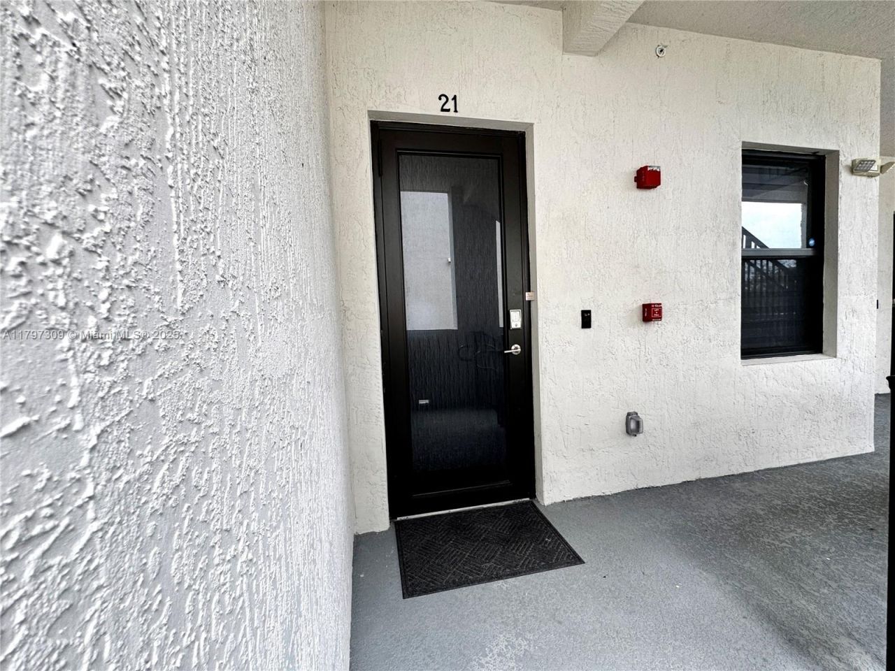 8175 NW 104th Ave, Unit 21, Doral, FL 33178 Photo