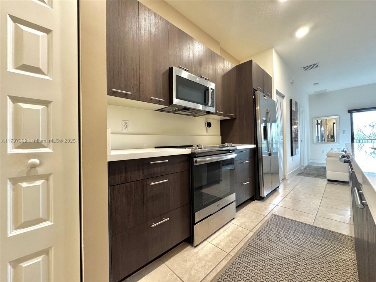 8175 NW 104th Ave, Unit 21, Doral, FL 33178 Photo