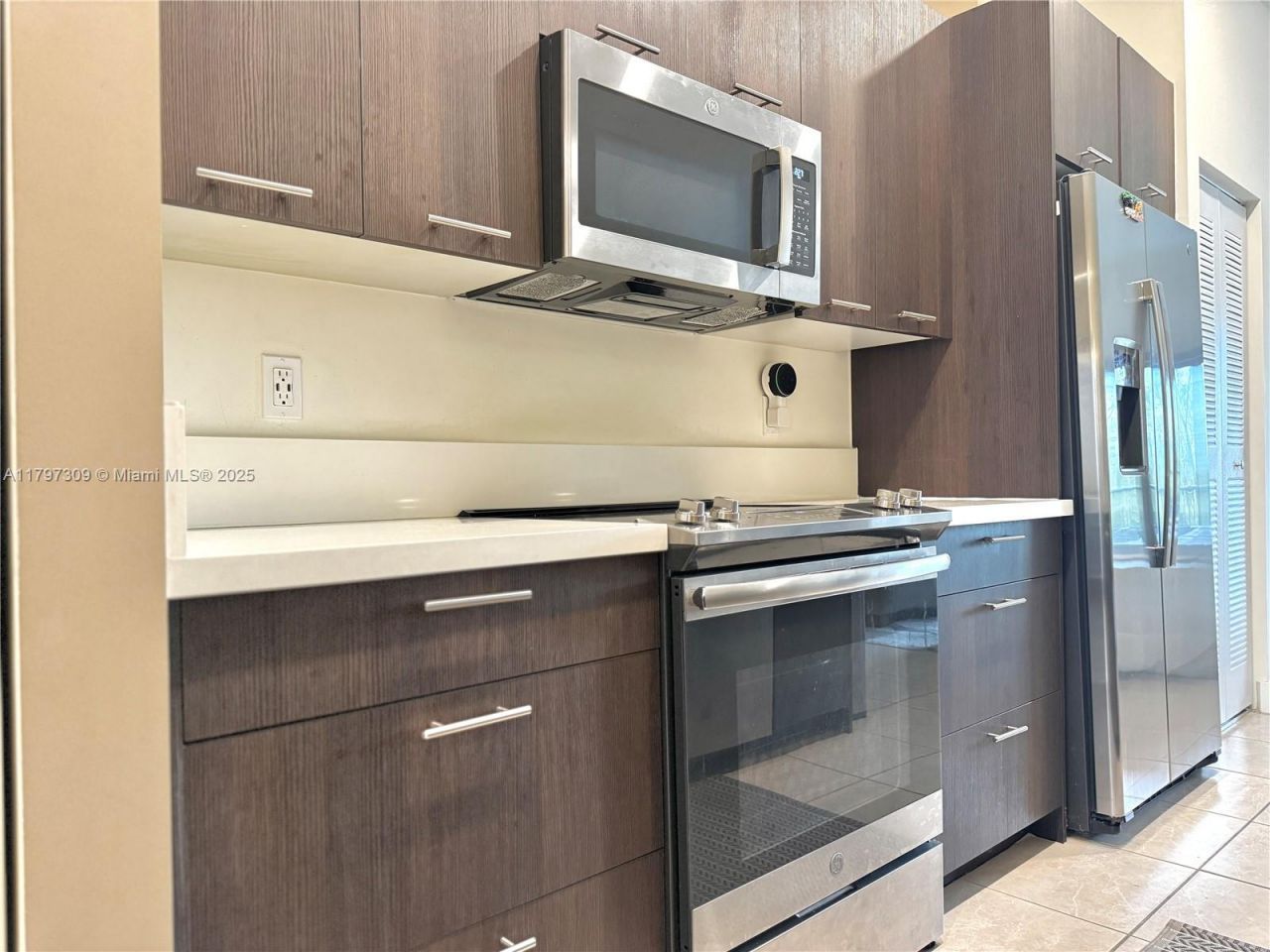 8175 NW 104th Ave, Unit 21, Doral, FL 33178 Photo