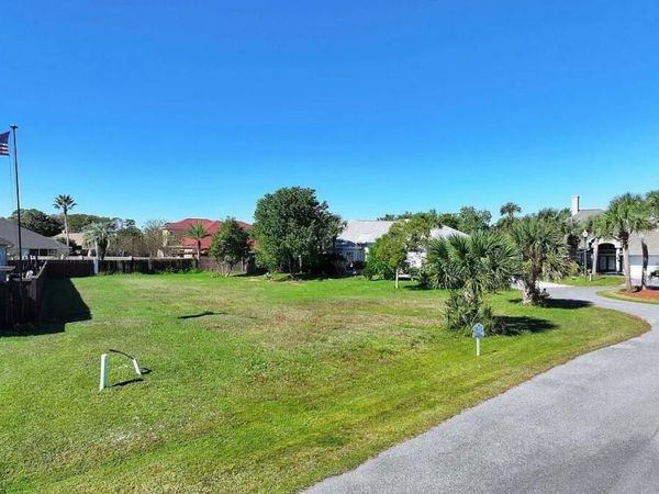 107 Grove Isle Boulevard, Panama City Beach, FL 32408