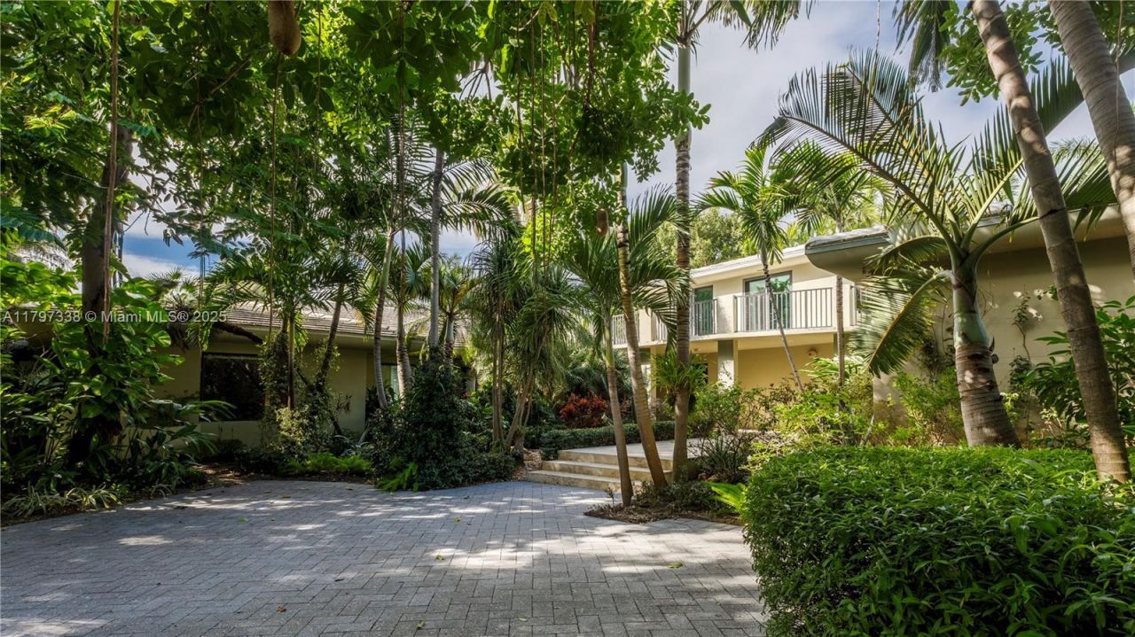 250 W San Marino Dr, Miami Beach, FL 33139 Photo