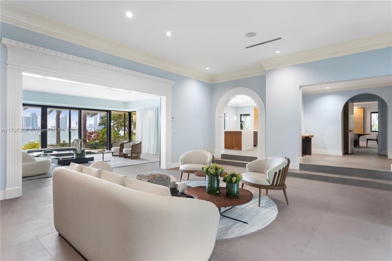 250 W San Marino Dr, Miami Beach, FL 33139 Photo