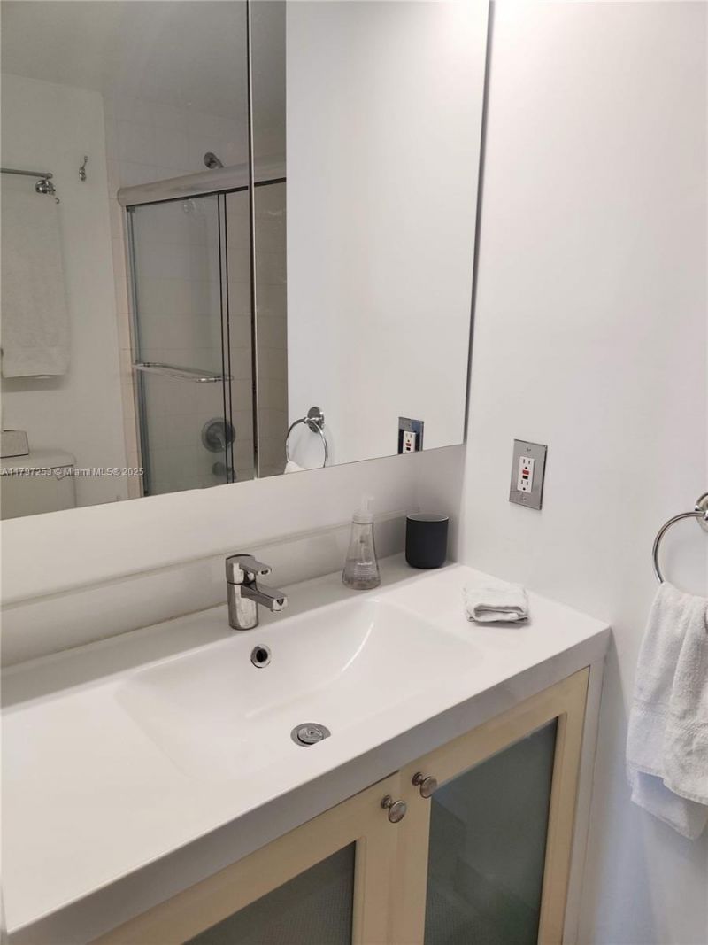 19877 E Country Club Dr, Unit 3606, Aventura, FL 33180 Photo