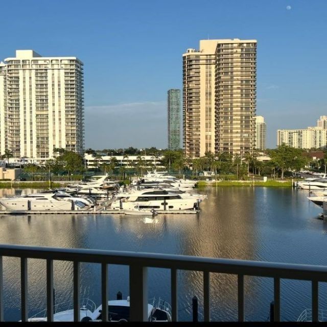 19877 E Country Club Dr, Unit 3606, Aventura, FL 33180 Photo