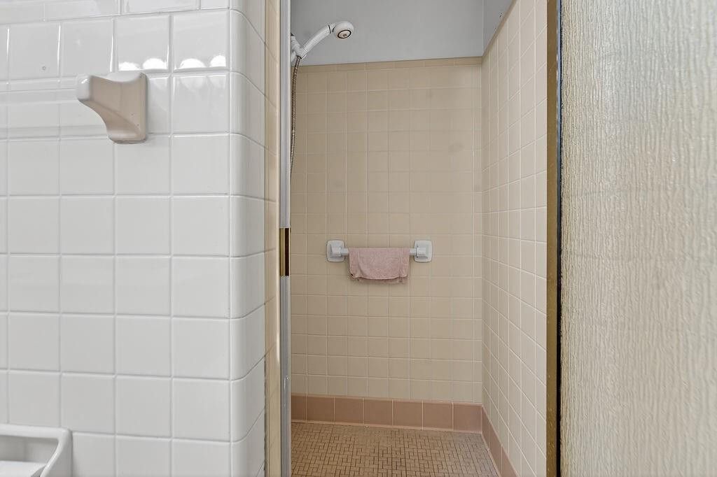 5240 20th Street, Vero Beach, FL 32966 Photo