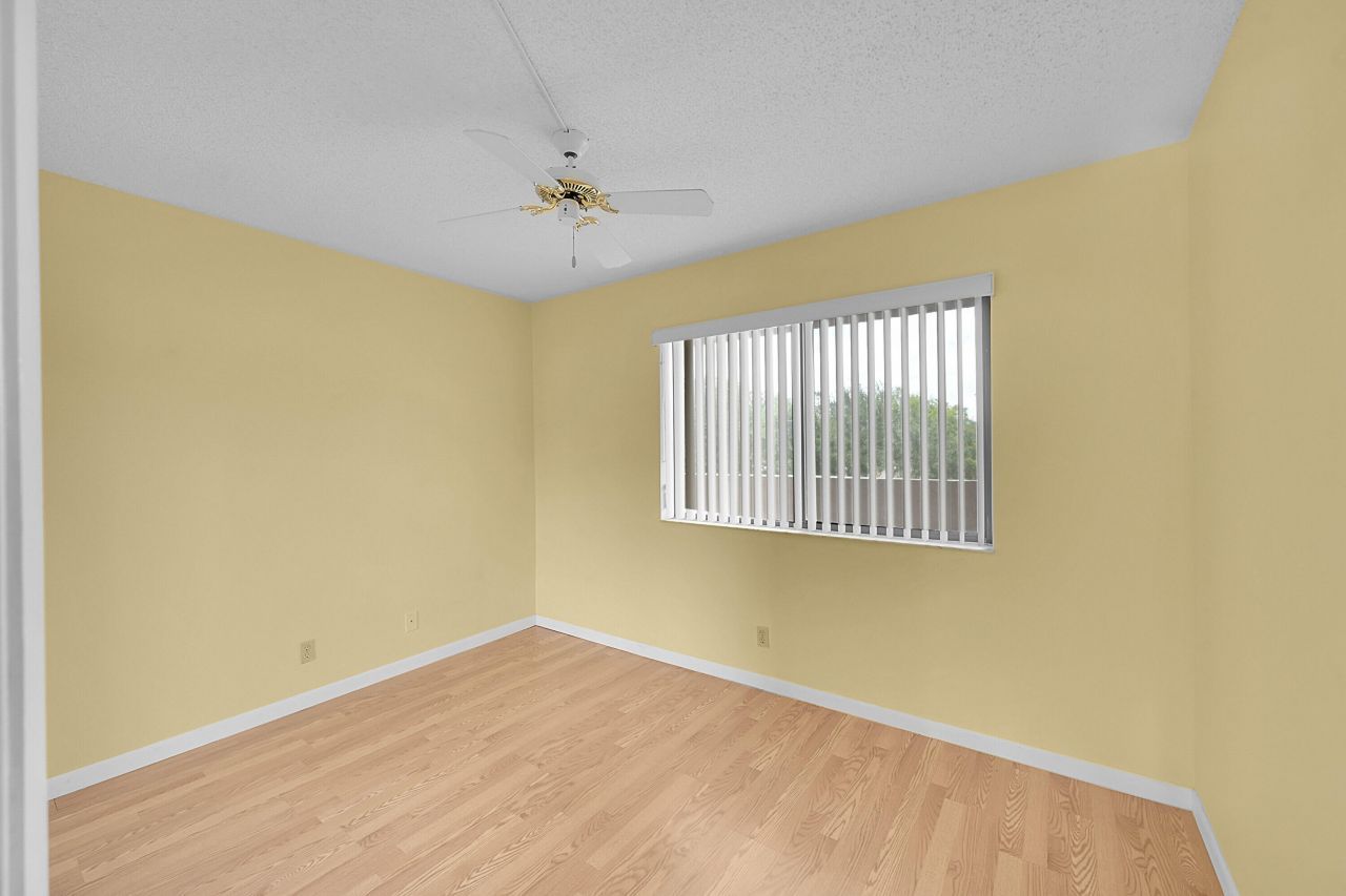 3154 Via Poinciana, Unit 306, Lake Worth, FL 33467 Photo